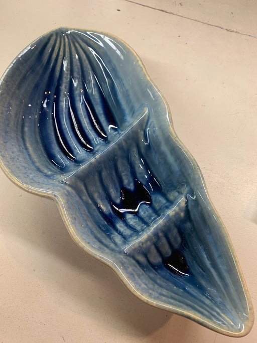 Conch Shell Divided Dish