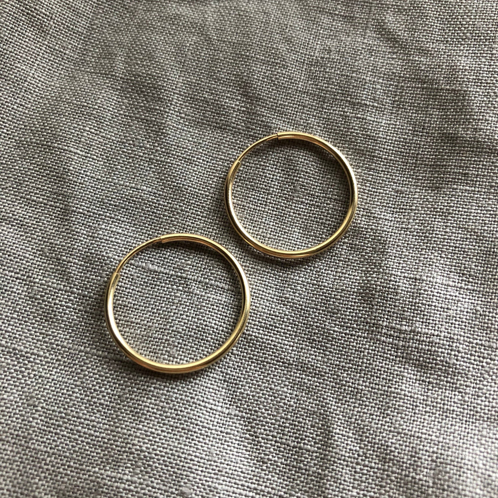 Infinity Hoops | Gold