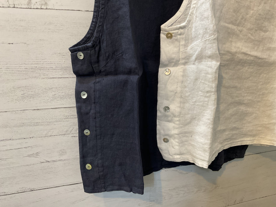 Sleeveless Top with Button Sides 03091