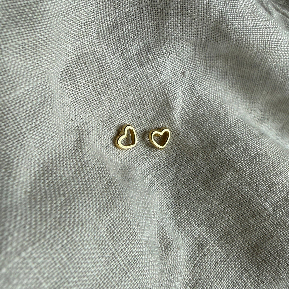 Happy Heart Studs | Gold