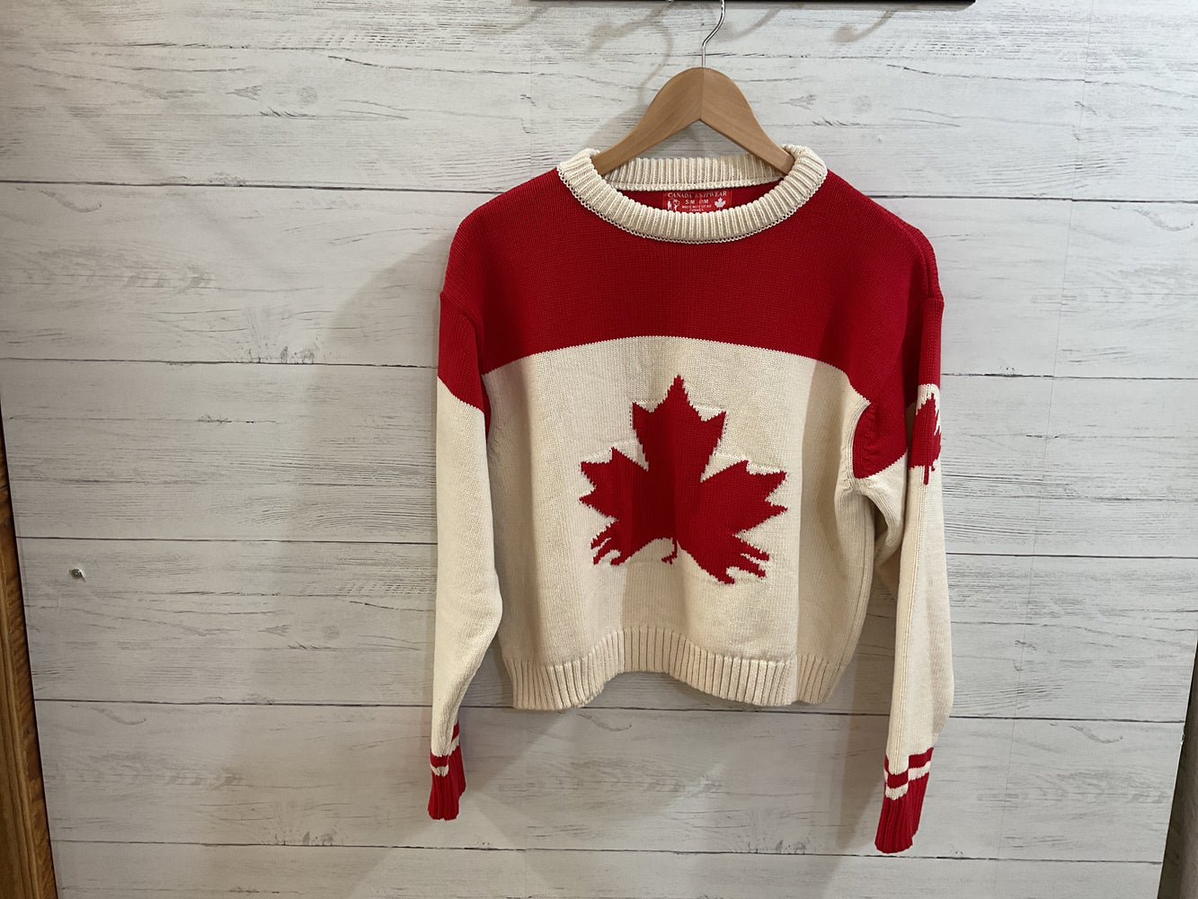 Canada Shorty Sweater
