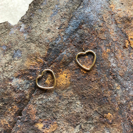 Open Heart Studs | Gold