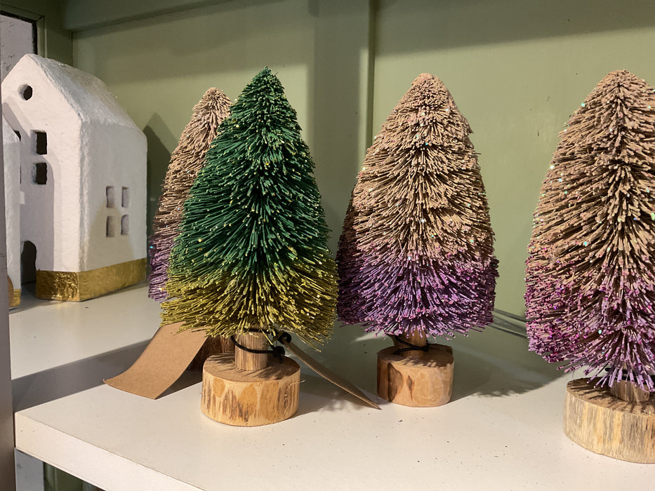 XS9036a round sisal bottle tree with wood