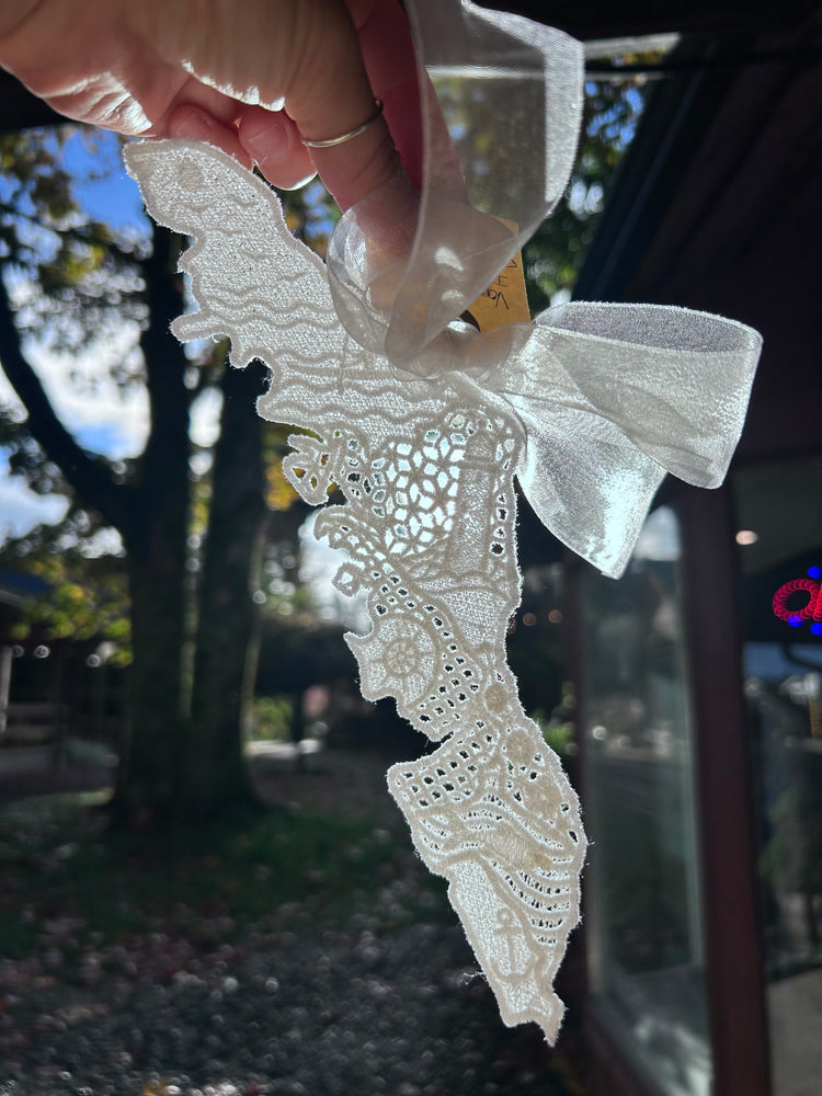 Vancouver Island Lace Ornament