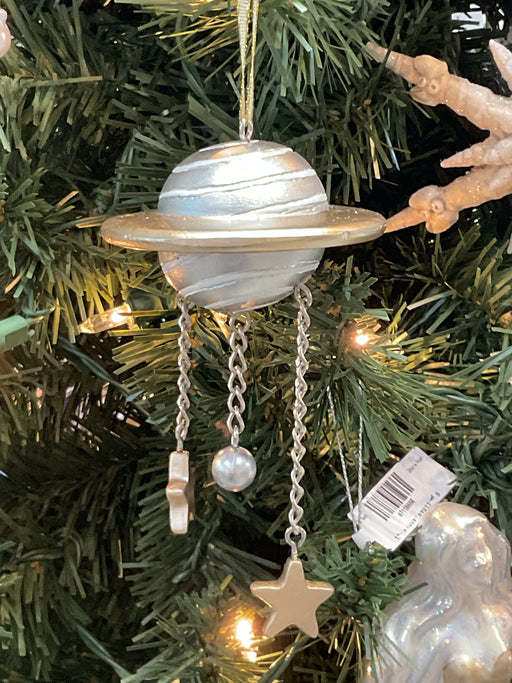 9740 Astronaut/Planet