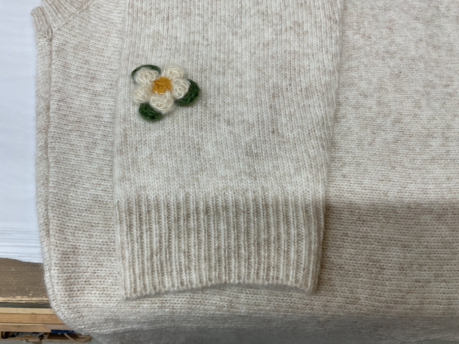 Holly Flower Pullover