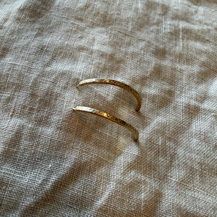 Bay Half Hoops | Gold
