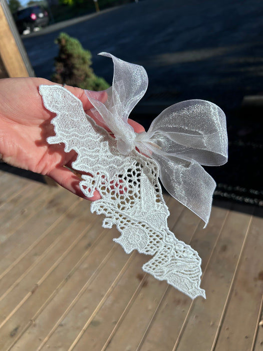 Vancouver Island Lace Ornament