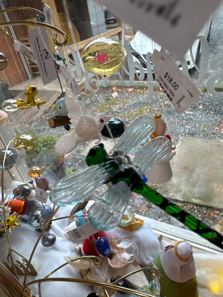 9782 Glass Garden Critter