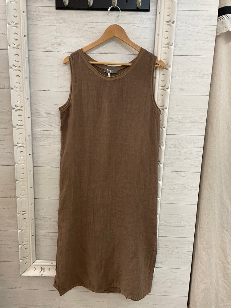 Taupe Sleeveless maxi dress with split sides 23169