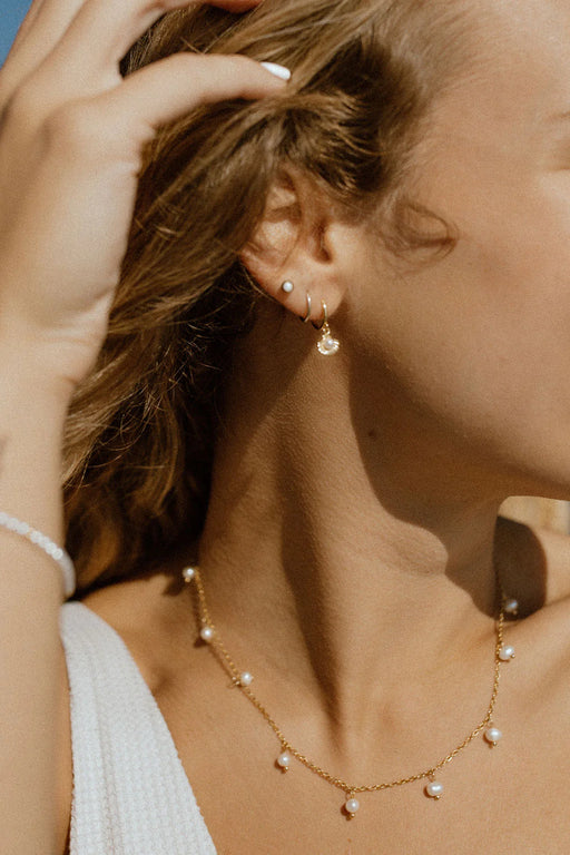 Clamshell huggie Earrings