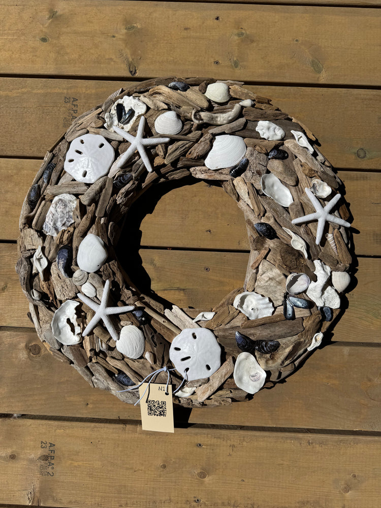 XL driftwood Wreath 21 “ N1