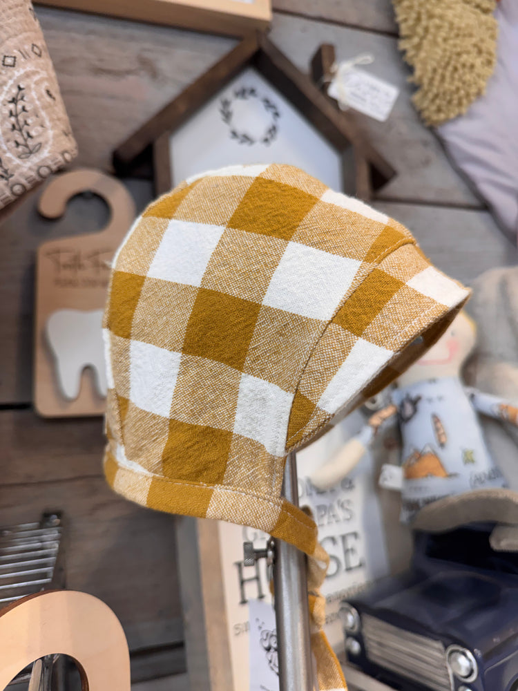 Teddy Little Apparel Bonnet