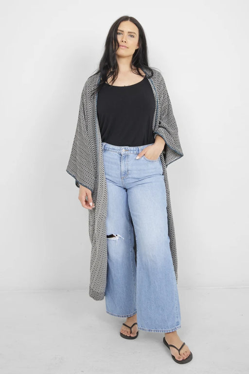 Atlin Open Cover-Up