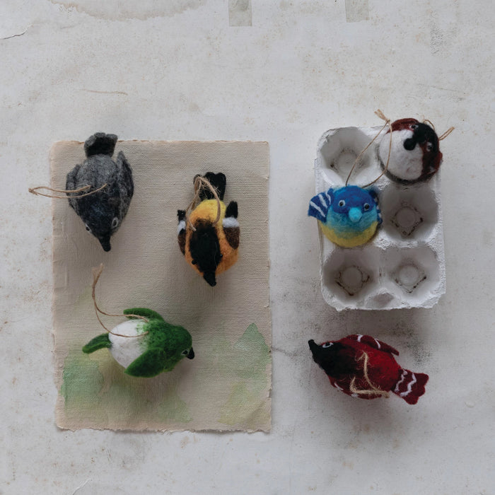 9215 Wool Felt Bird Ornament Set of 6 in Egg Crate