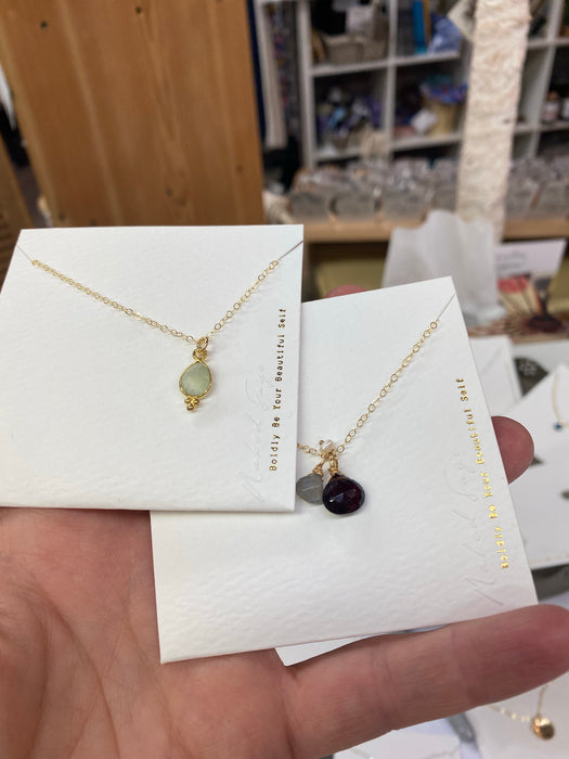 Rise gemstone small necklaces