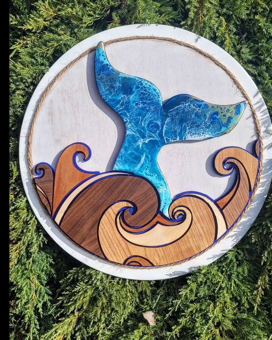 Resin Whale Tail 18”