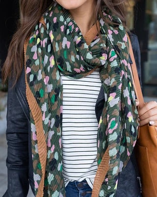 Lightweight crinkle scarf